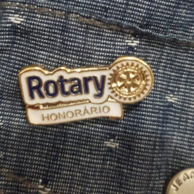 Companheiros recebem Título de Sócios Honorários por serviços prestados ao Rotary Club de Araucária